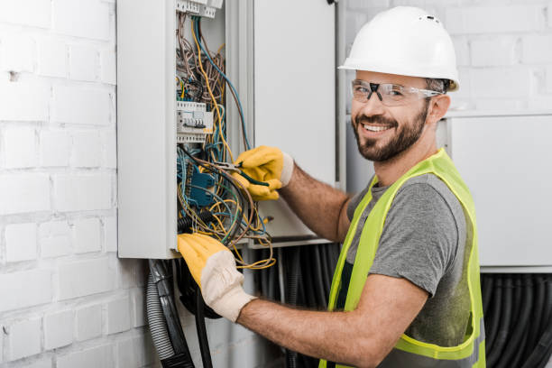 Best Local Electrician Companies  in Moreland Hills, OH